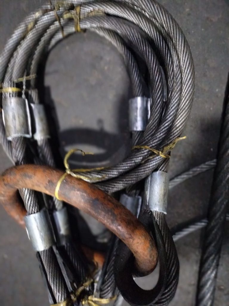 4-leg wire rope sling with master link