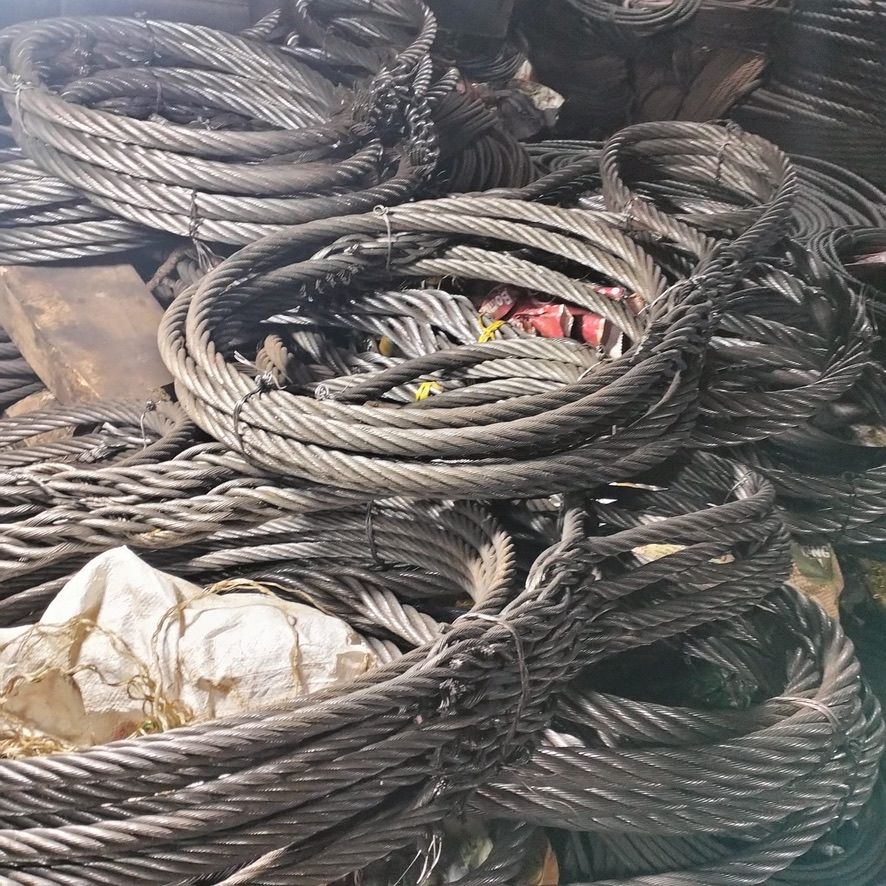 Wire rope slings bundle coiled